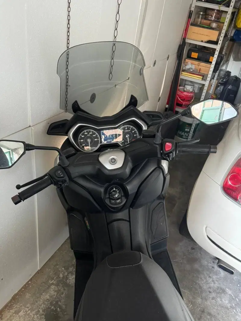 Yamaha X-Max 300 (2021 - 24) (2)