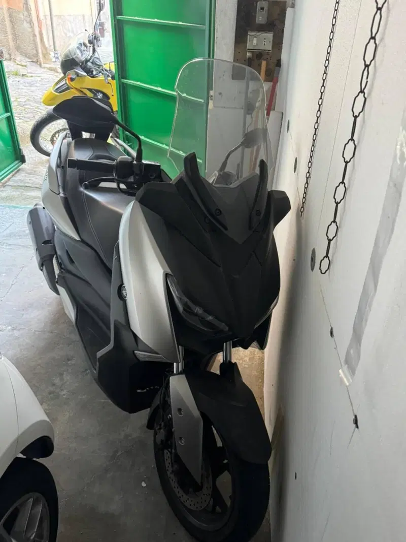 Yamaha X-Max 300 (2021 - 24) (5)