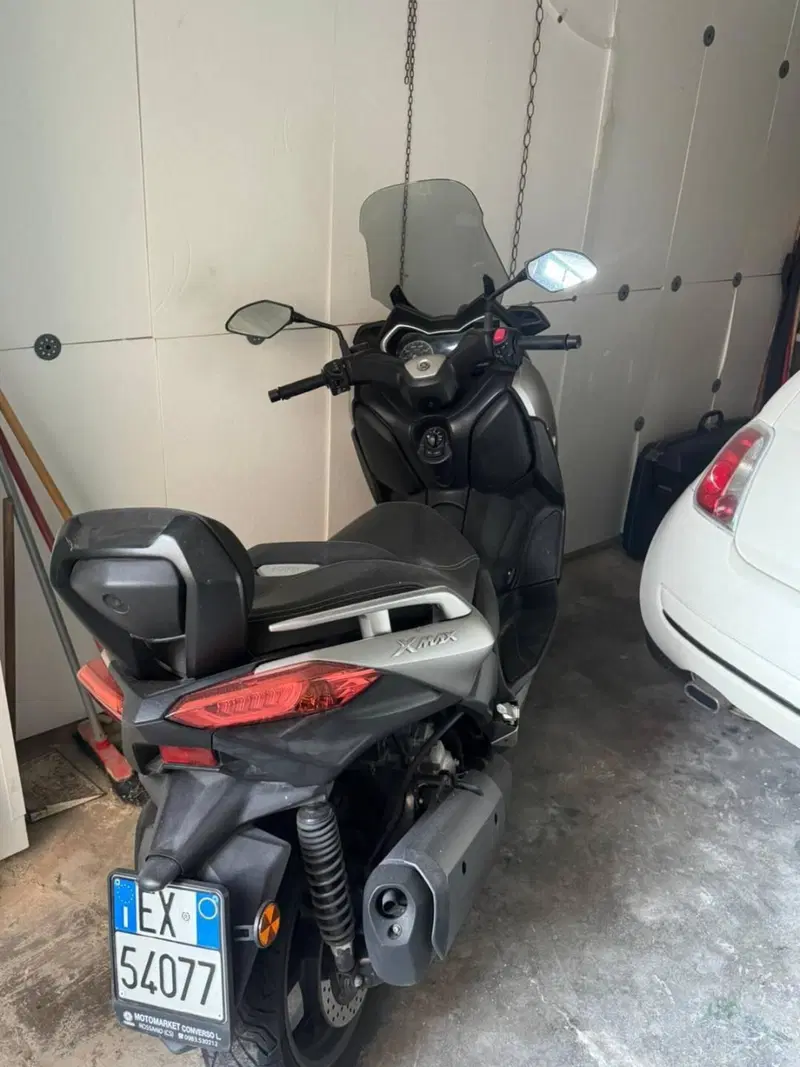 Yamaha X-Max 300 (2021 - 24) (7)