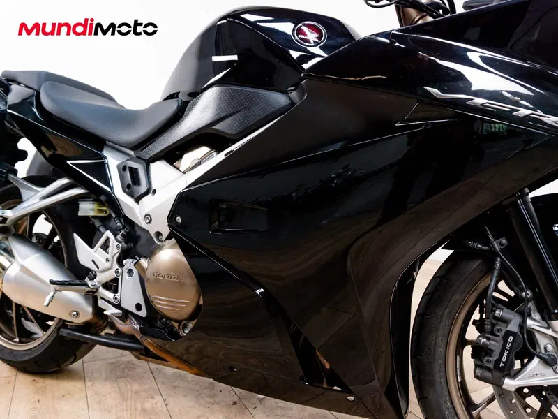 Honda VFR 800 ABS (2002 - 06) (5)
