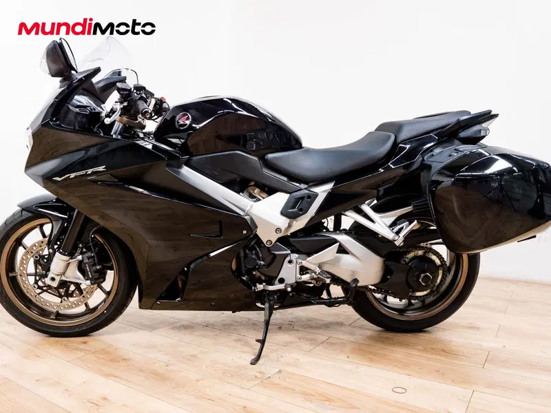 Honda VFR 800 ABS (2002 - 06) (6)