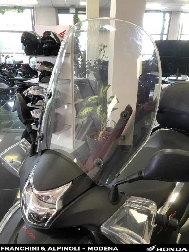 Honda SH 300 i ABS (2016 - 20) (5)