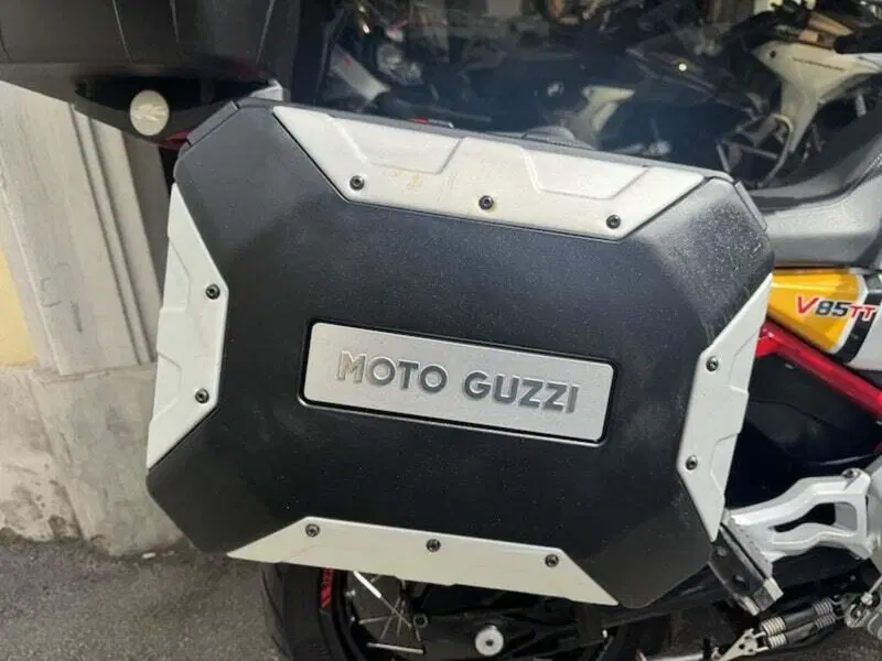 Moto Guzzi V85 TT (2019 - 20) (4)