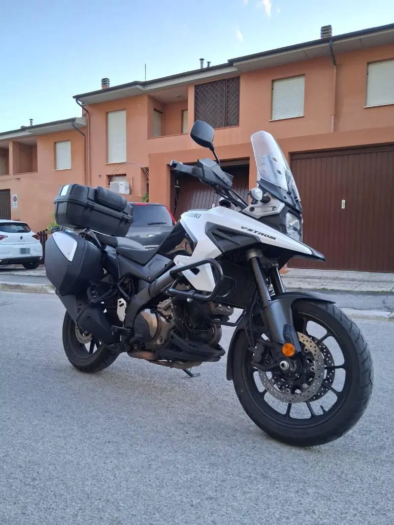 Suzuki V-Strom 1050 (2020 - 21) (2)