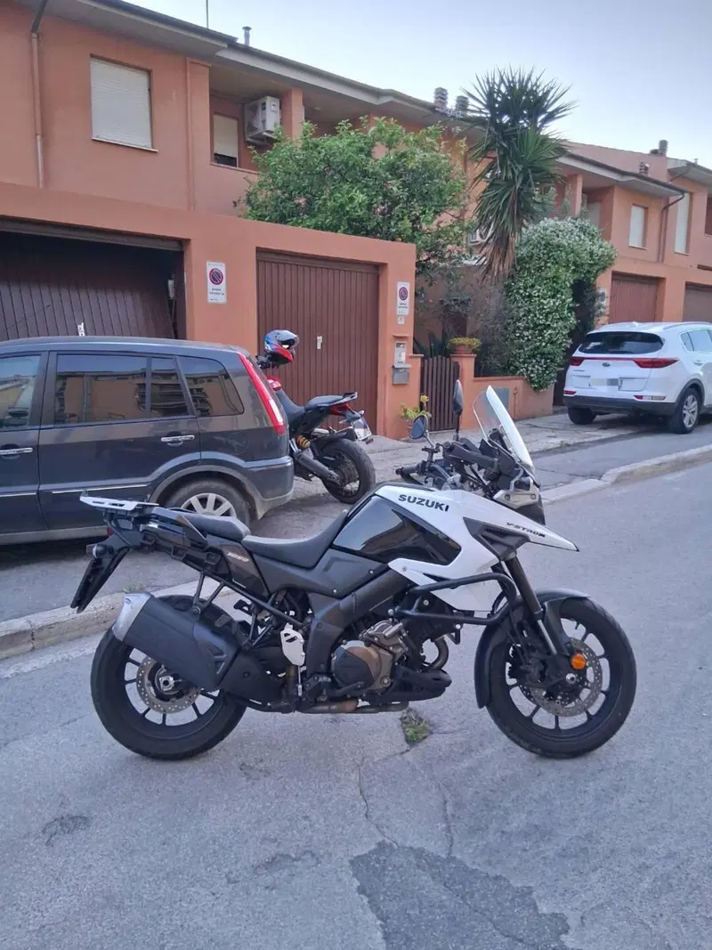 Suzuki V-Strom 1050 (2020 - 21) (8)