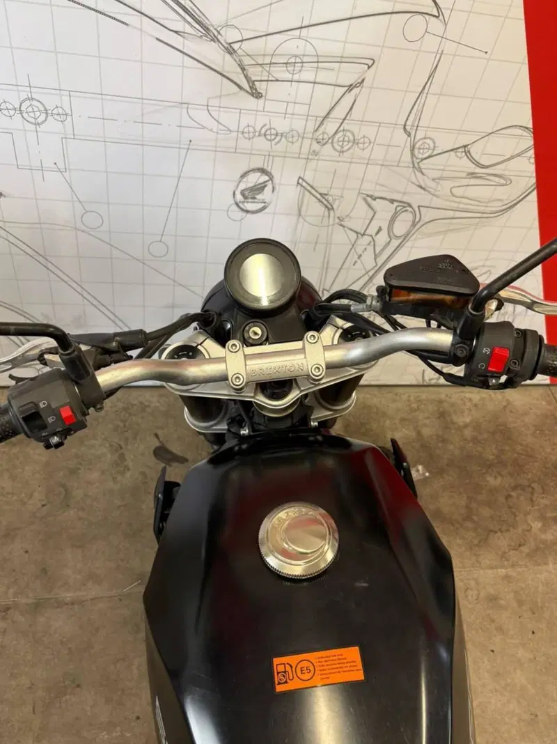 Brixton Motorcycles Crossfire 500 (2021 - 25) (5)
