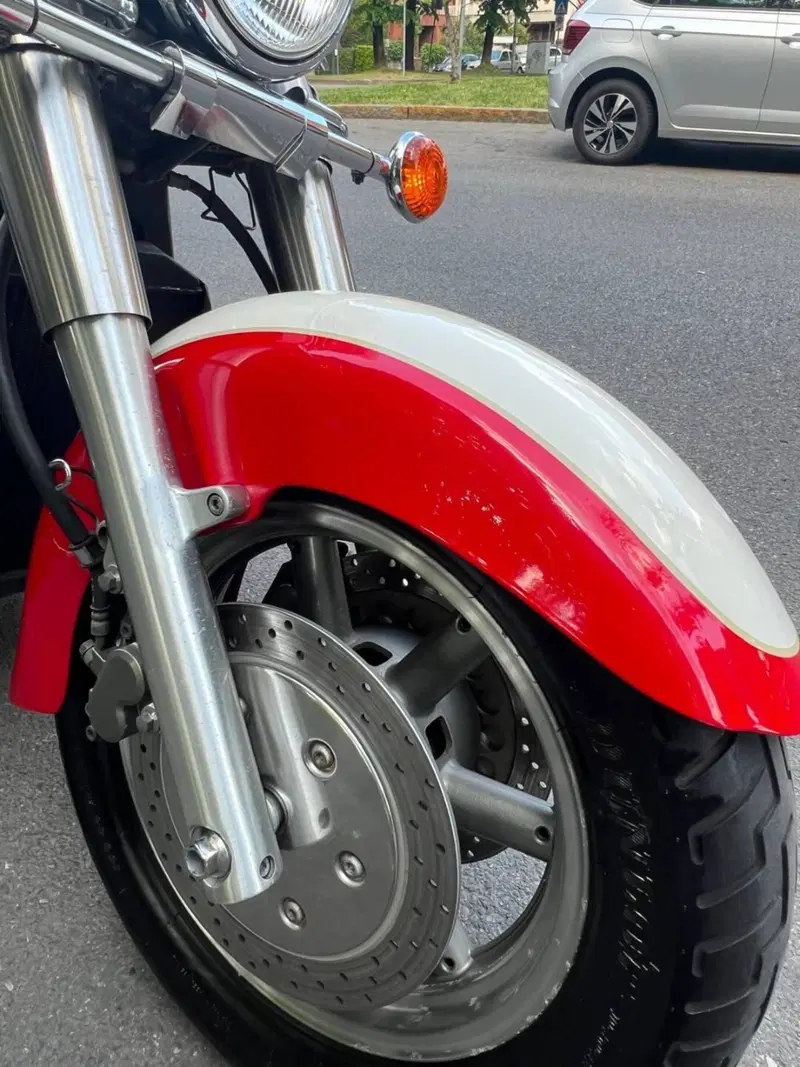 Yamaha XVZ 1300 Royal Star (1996 - 02) (6)