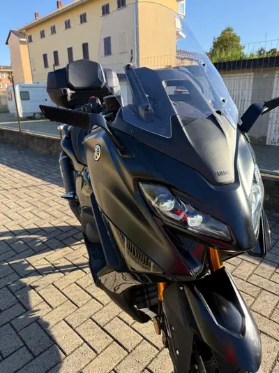 Yamaha T-Max 560 Tech Max (2022 - 24) usata