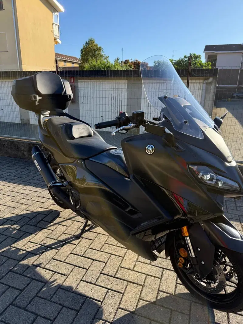 Yamaha T-Max 560 Tech Max (2022 - 24) (4)