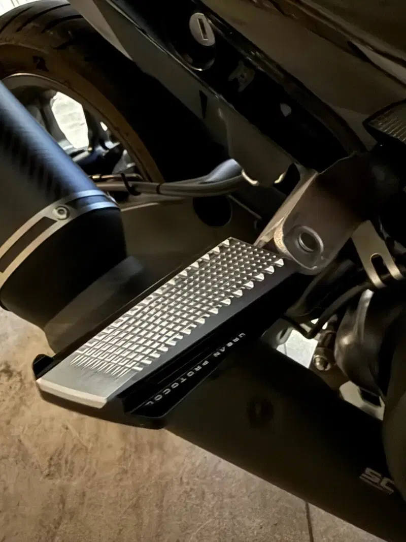 Yamaha T-Max 560 Tech Max (2022 - 24) (19)