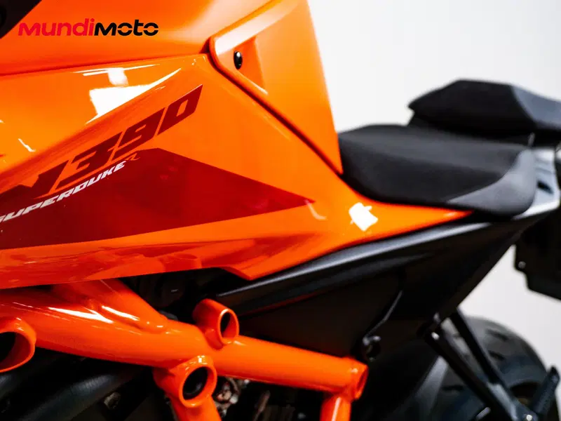 KTM 1390 Super Duke R (2024 - 26) (13)