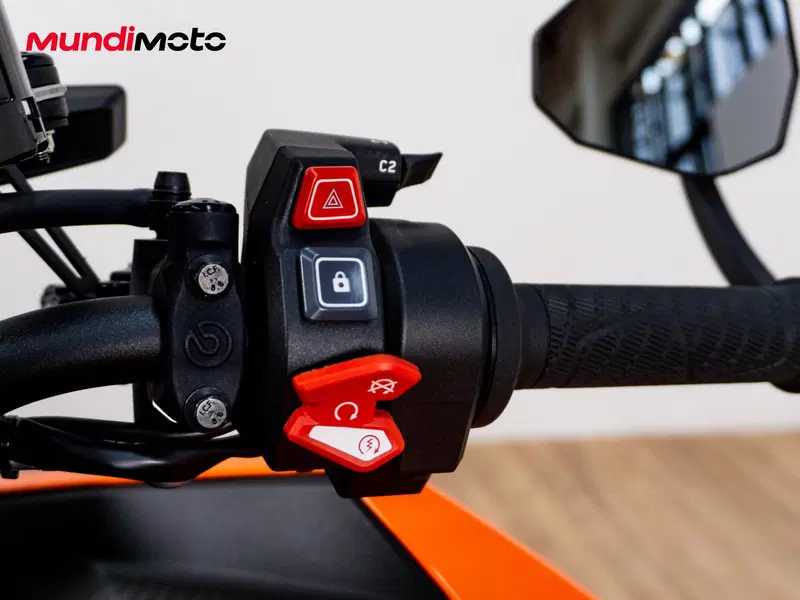 KTM 1390 Super Duke R (2024 - 26) (19)