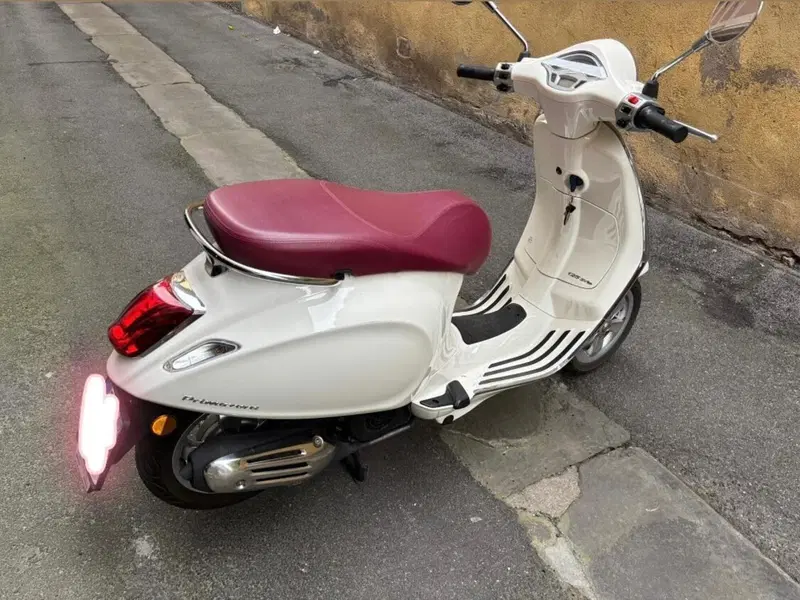 Vespa Primavera 125 3V ie ABS (2016) (2)