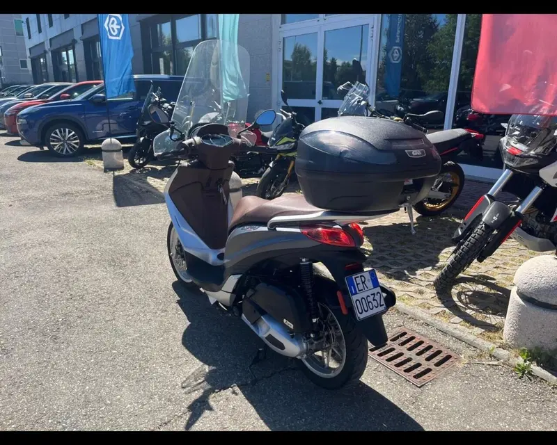Piaggio Medley 150 ABS (2016 - 19) (7)