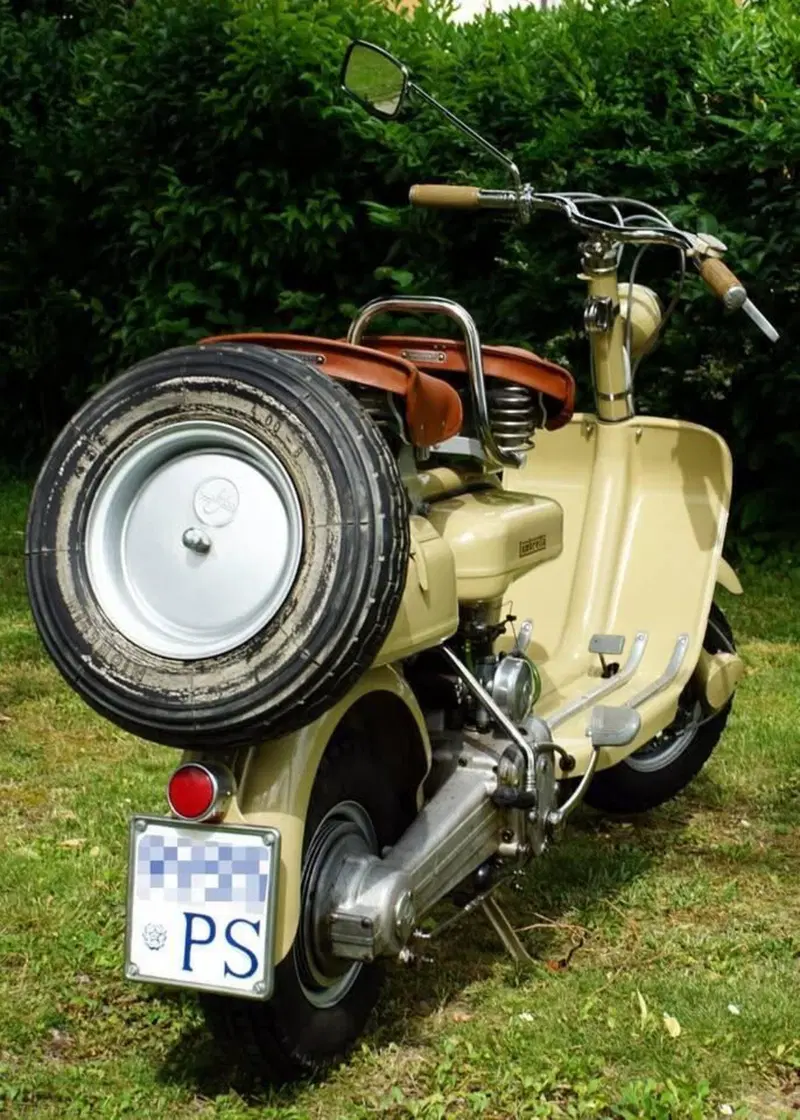Lambretta d125 (3)