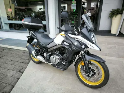 Suzuki V-Strom 650XT (2021 - 25) usata