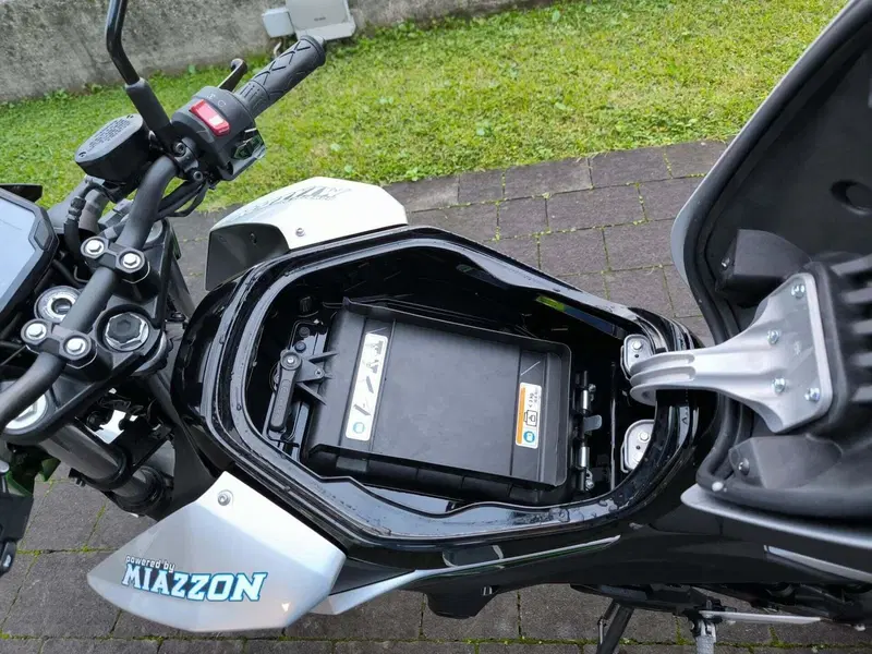 Kawasaki Z e-1 (2024 - 26) (4)