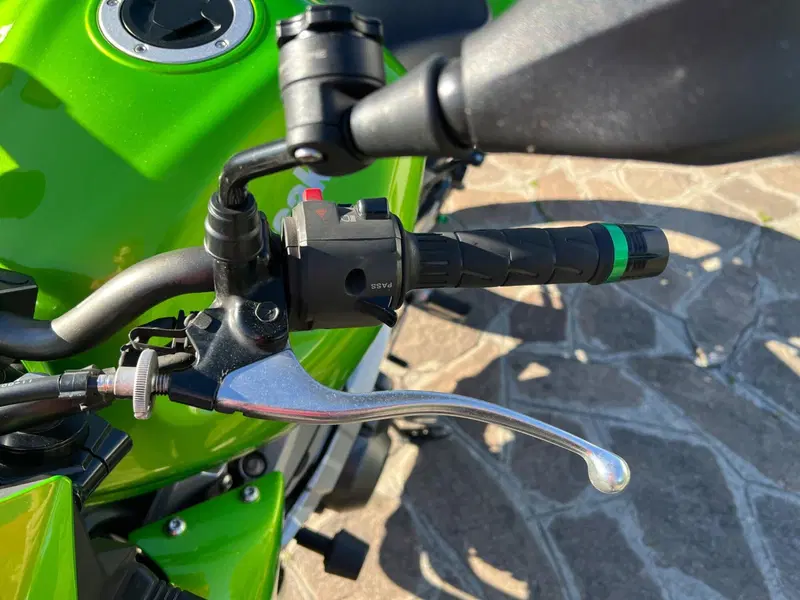 Kawasaki Z 750 (2007 - 14) (17)