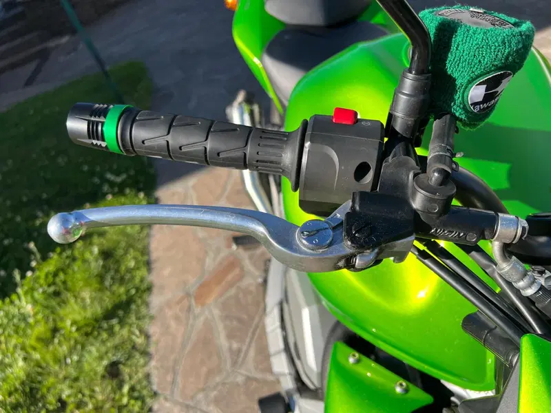 Kawasaki Z 750 (2007 - 14) (18)