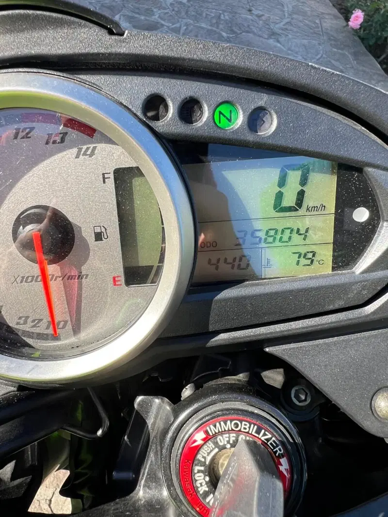 Kawasaki Z 750 (2007 - 14) (19)
