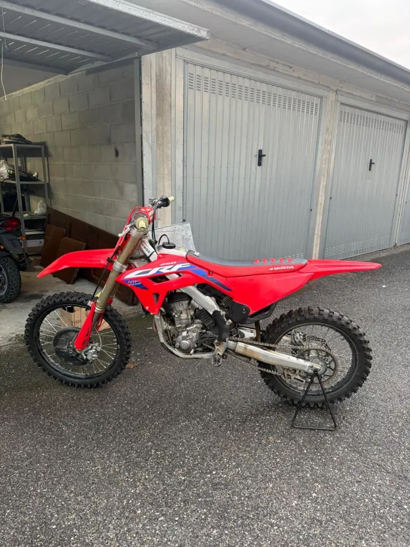 Honda CRF 250R (2023) (4)