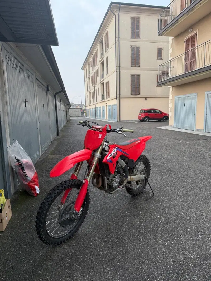 Honda CRF 250R (2023) (5)