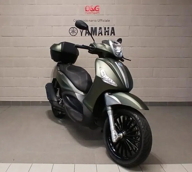 Piaggio Beverly 300 i.e. Street (2020) (2)