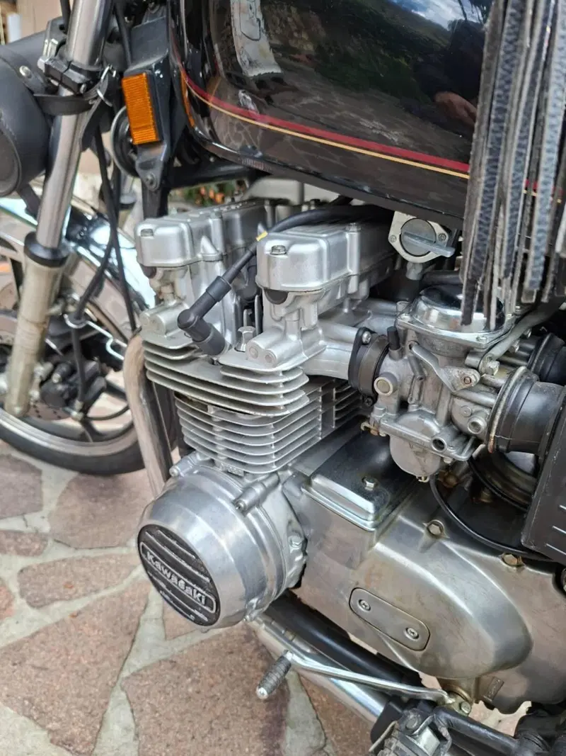 Kawasaki Z 750 LTD (4)