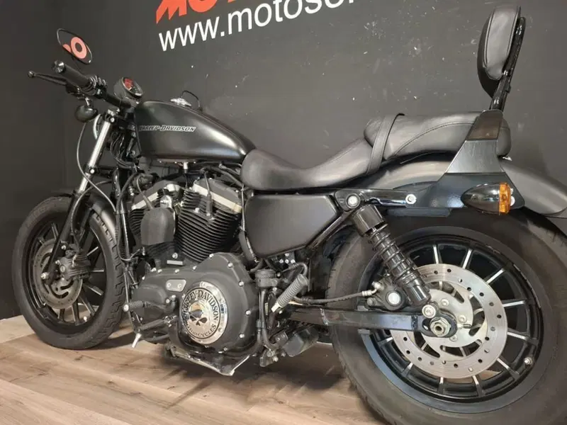 Harley-Davidson 883 Iron (2014 - 16) - XL 883N (3)