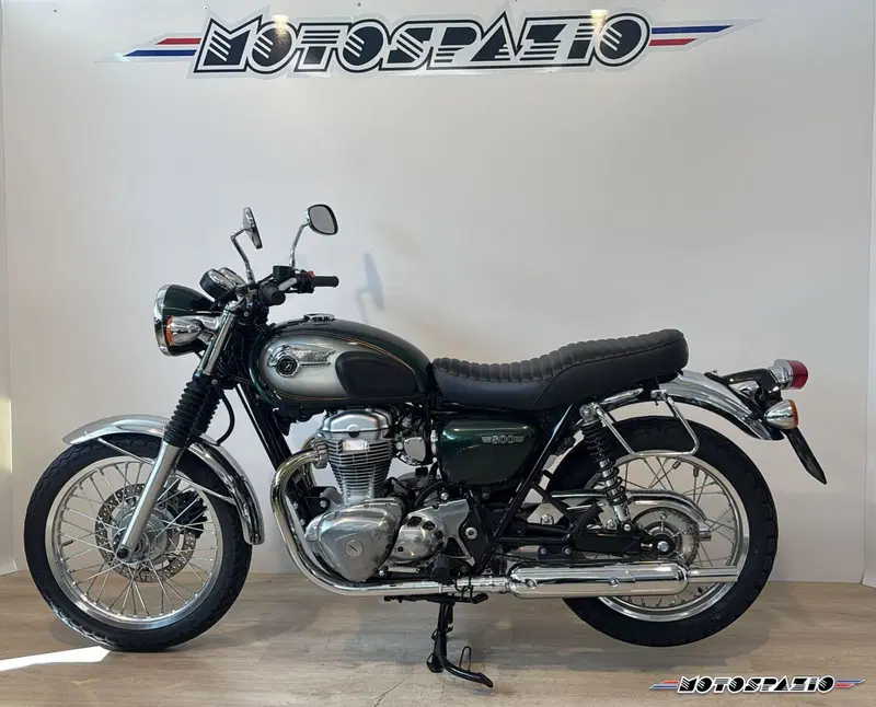 Kawasaki W 800 (2010 - 17) (3)