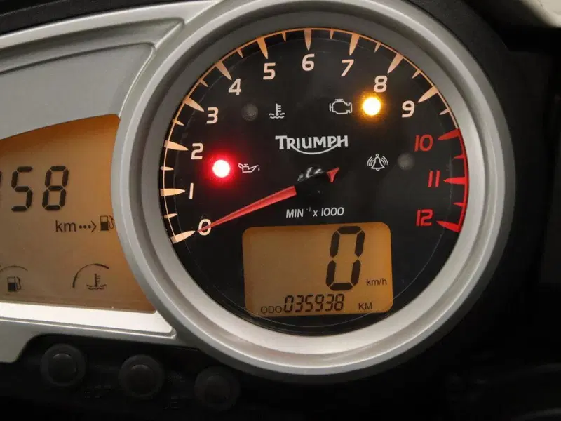 Triumph Tiger 1050 ABS (2006 - 12) (13)