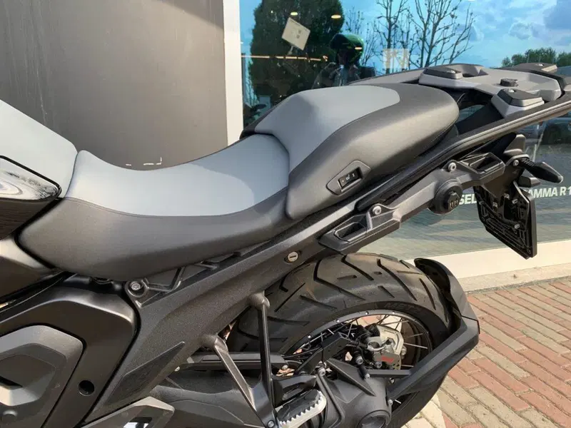 Bmw R 1300 GS (2023 - 26) (9)