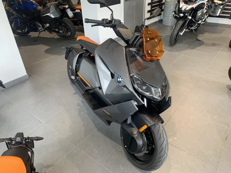 Bmw CE 04 (2021 - 25) (3)