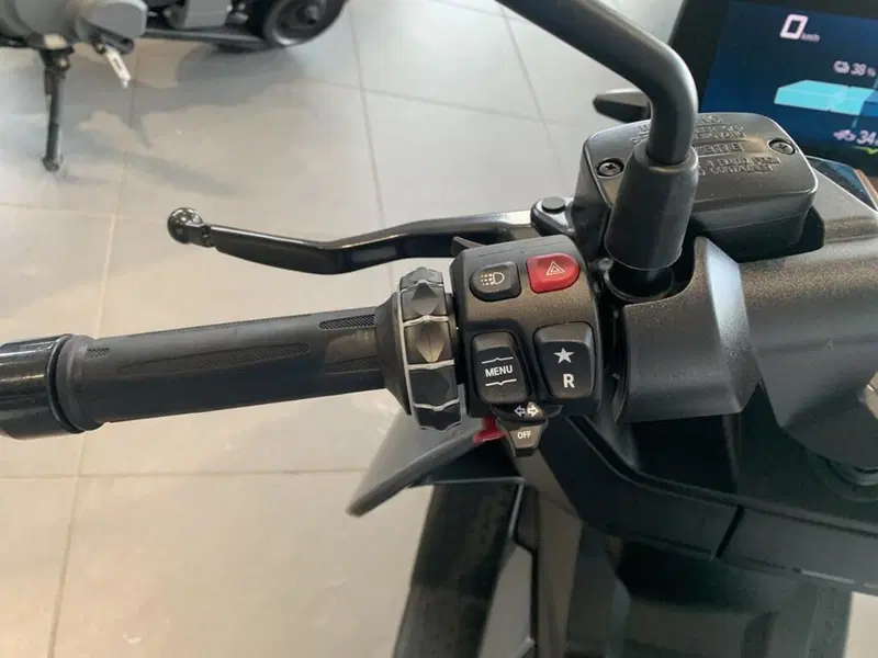 Bmw CE 04 (2021 - 25) (8)