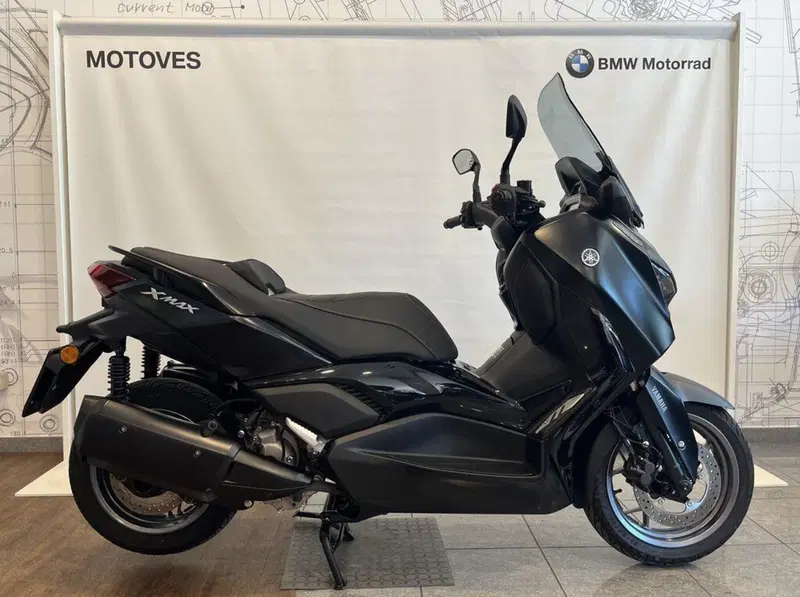 Yamaha X-Max 300 Tech Max (2021 - 24)