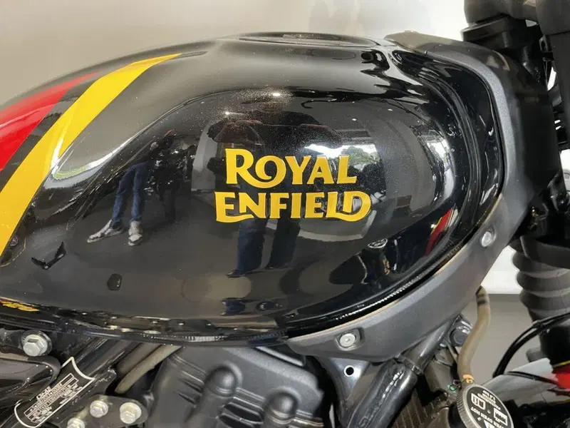 Royal Enfield Guerrilla 450 (2024 - 26) (9)
