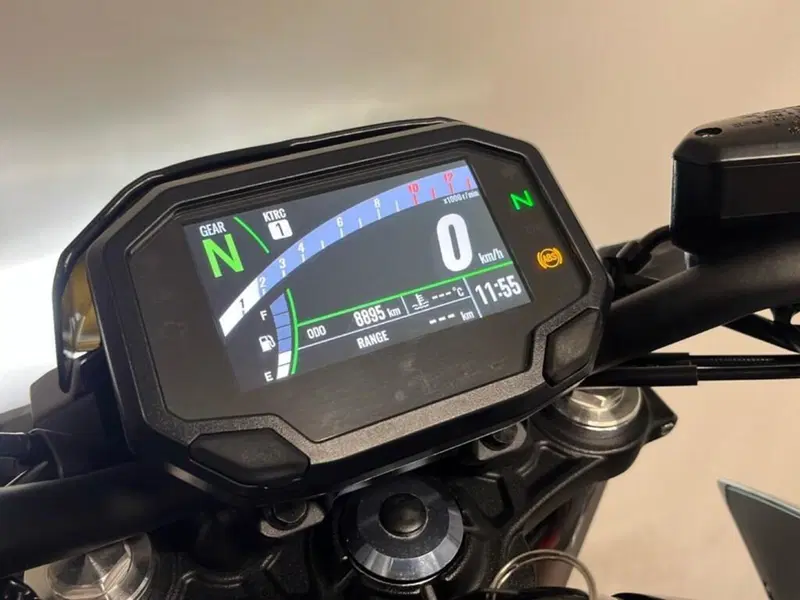 Kawasaki Z 650 (2021 - 24) (11)
