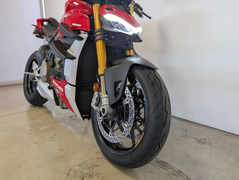 Ducati Streetfighter V4 1100 S (2020) (4)