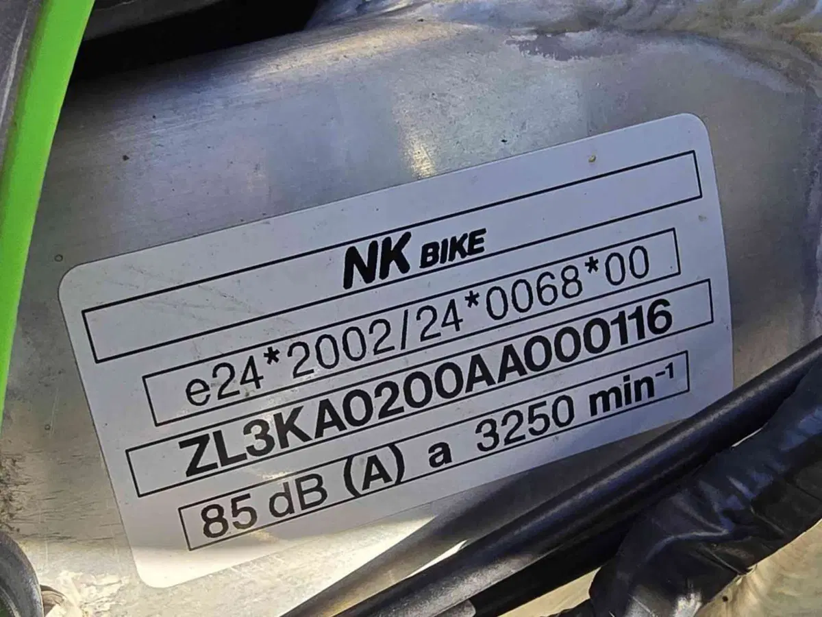 Kawasaki KX450F (2011 - 12) (8)