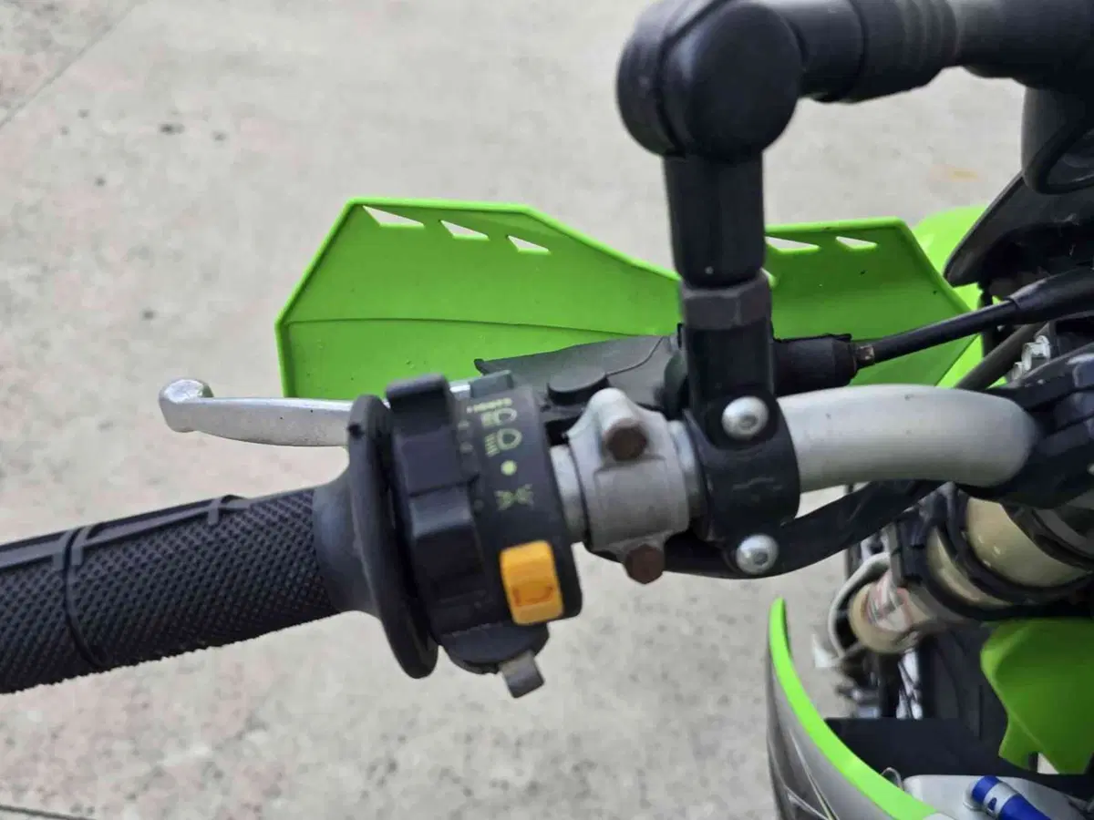 Kawasaki KX450F (2011 - 12) (13)