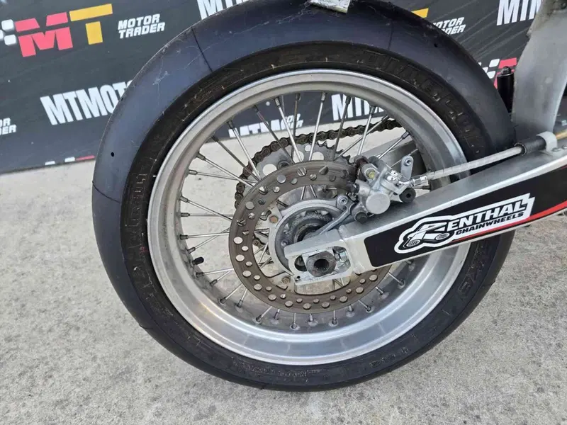 Honda CRF 450R (2005) (13)