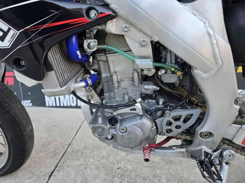 Honda CRF 450R (2005) (16)