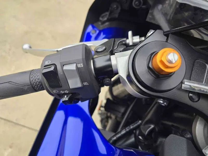 Yamaha YZF R7 (2021 - 25) (8)