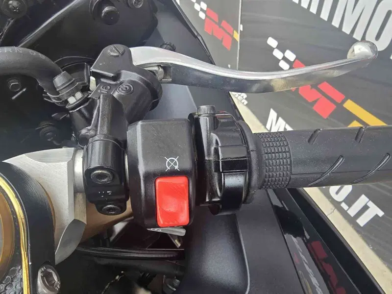 Yamaha YZF R6 (2008 - 09) (18)
