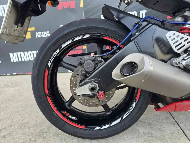 Yamaha YZF R6 (2006 - 07) (15)