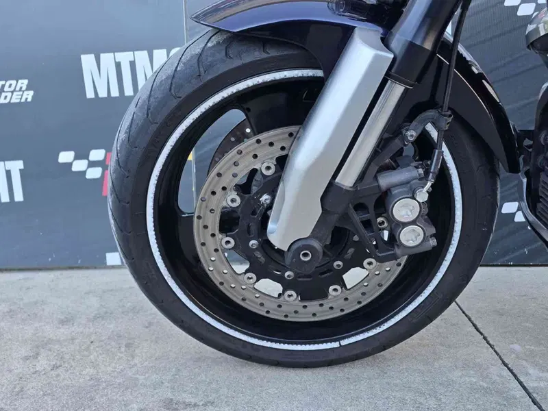 Yamaha MT-01 (2005- 11) (9)