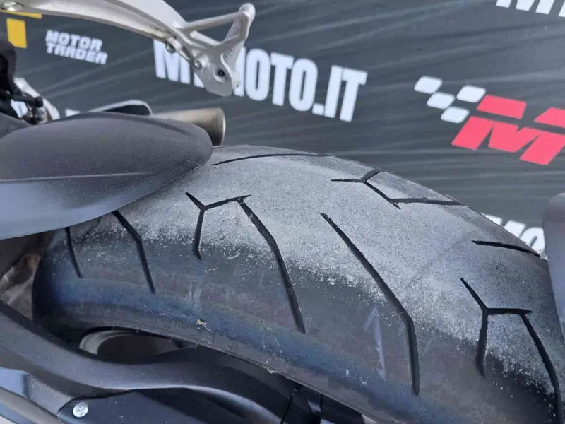 MV Agusta Rivale 800 EAS ABS (2013 -17) (23)