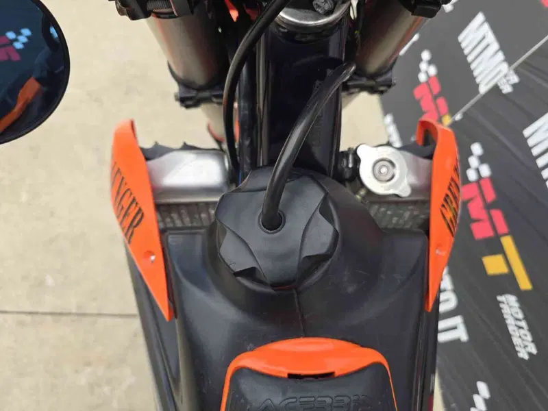 KTM 125 SX (2021) (13)