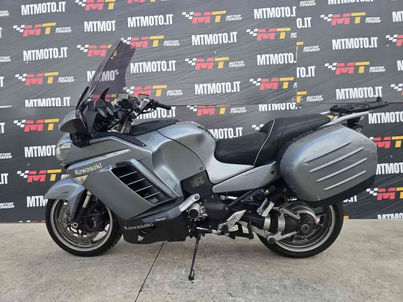 Kawasaki GTR 1400 (2007 - 09) (2)