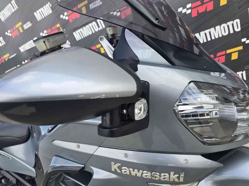 Kawasaki GTR 1400 (2007 - 09) (8)